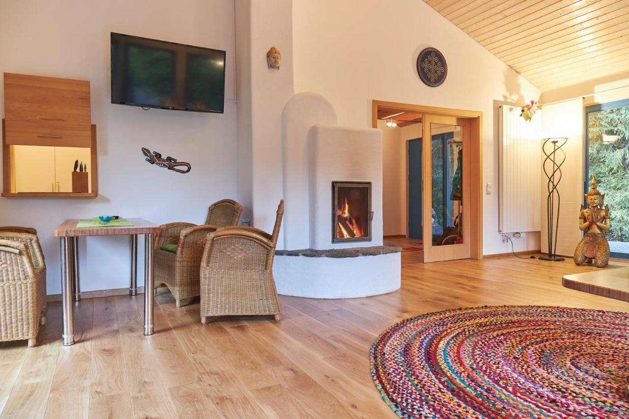 Bio-Ferienhaus-Eifel Rott  Extérieur photo